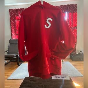 MENS 100% AUTHENTIC SUPREME HOODIE